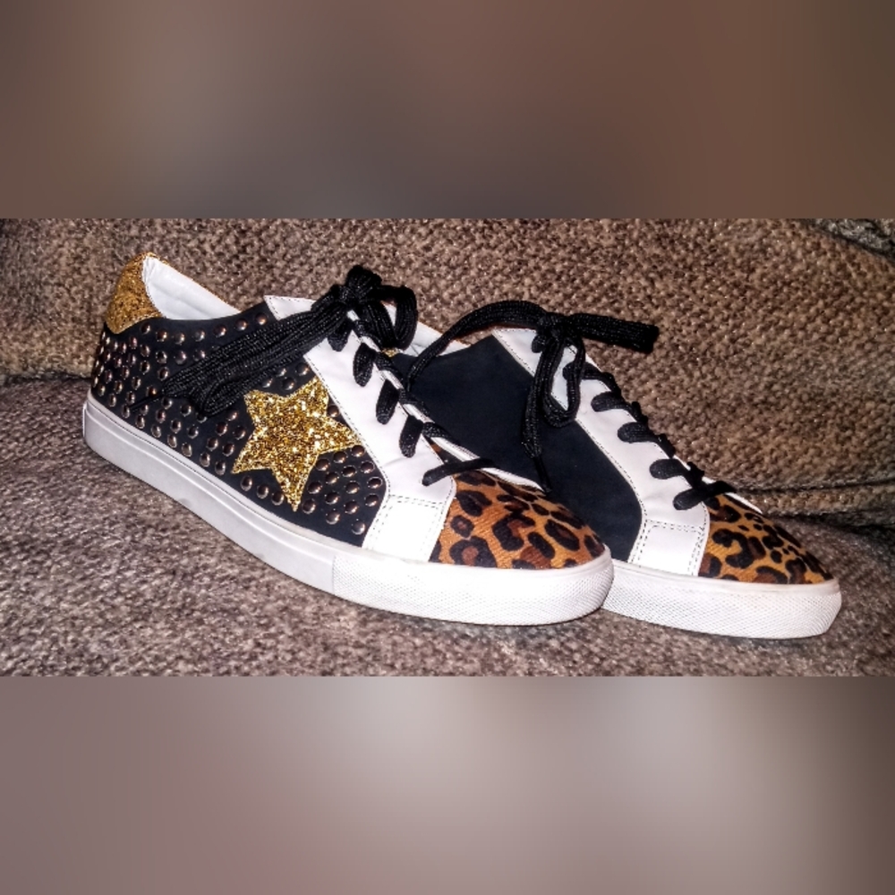 Leopard Print and Gold Star Women's La Sheelah Sneakers size 8.5